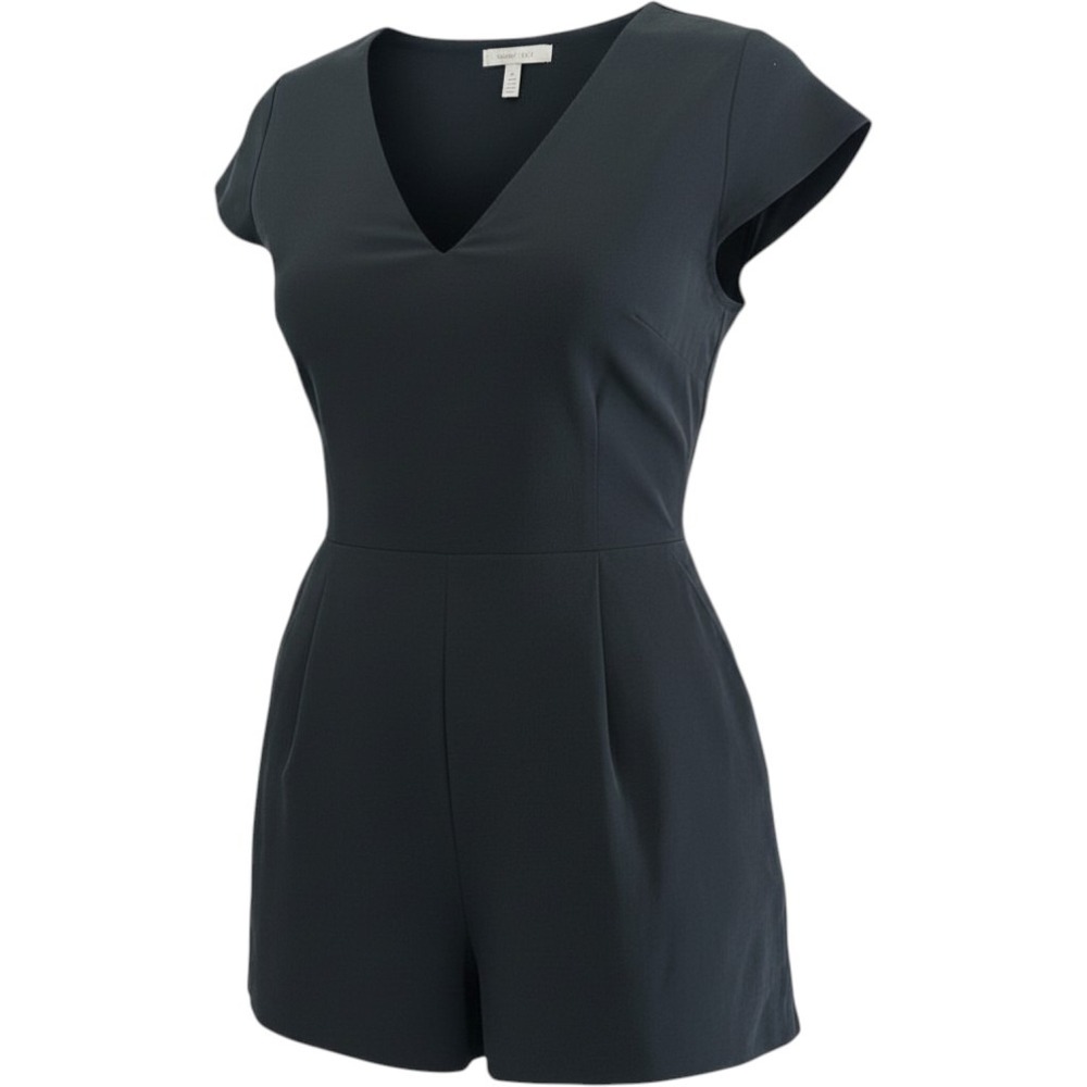 Elizabeth Klein Beyond Romper Shorts Womens Sz 8‎ Black Linen Minimalist Brunch